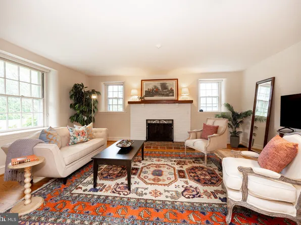 724 W Nields St, West Chester, PA 19382