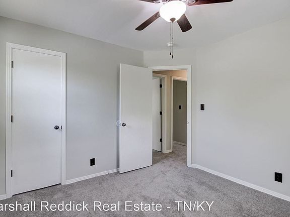 4th image of 426 Faye Dr