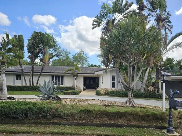 9838 SW 94th Ter, Miami, FL 33176