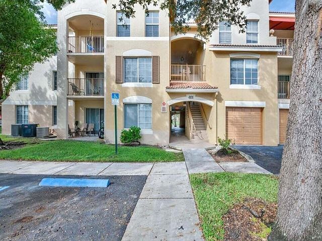 1st image of 4101 San Marino Blvd APT 301