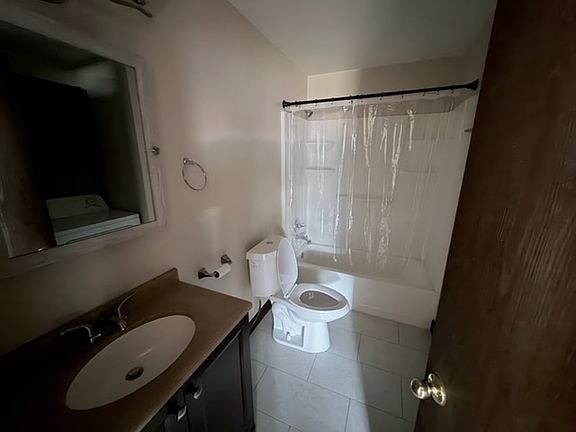 5th image of 1808 Juneau Dr APT 1