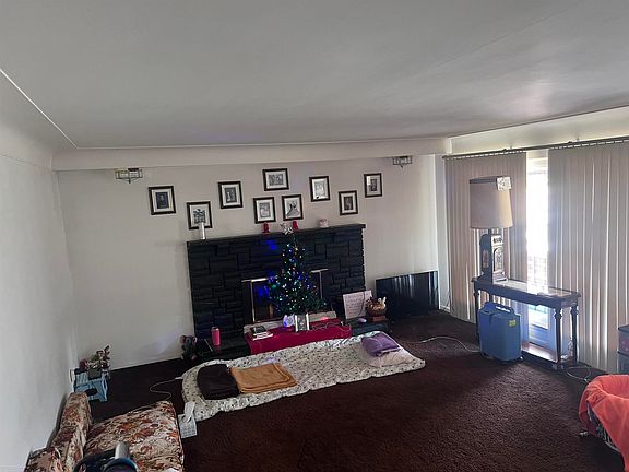 3rd image of 5156 Eastbrook Ct