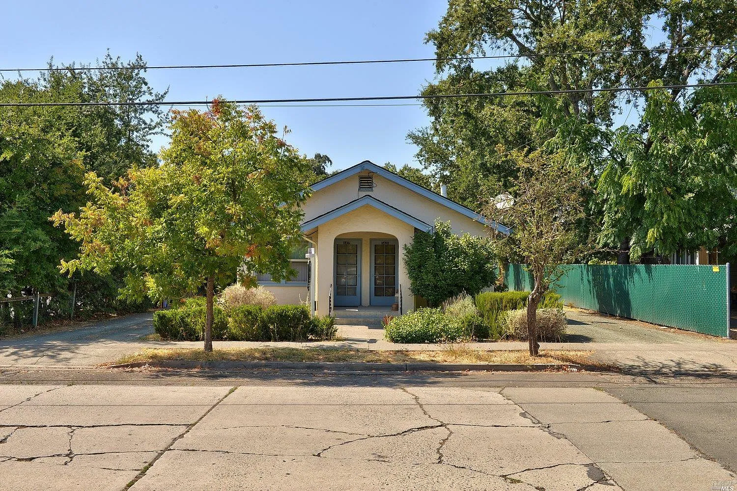 1419 3rd St photo 1