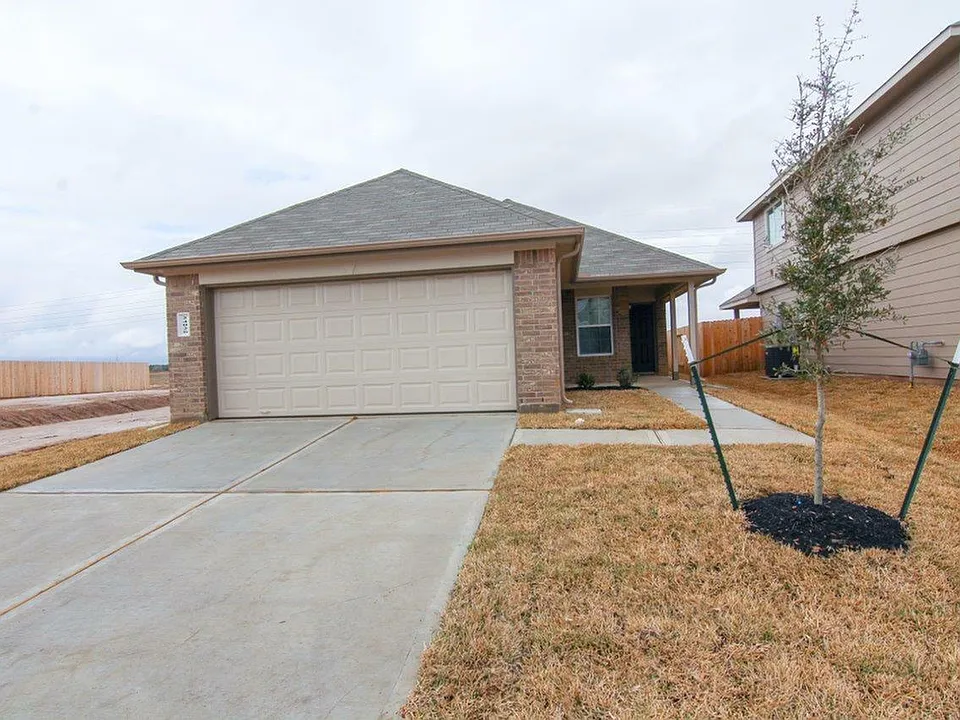 24026 Avogadro Dr
