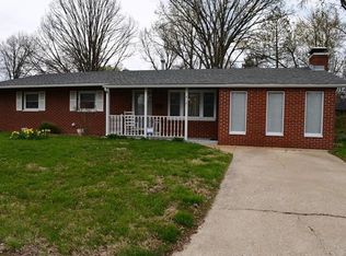 4121 N Park Dr, Belleville, IL