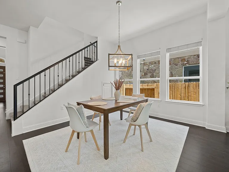 5305 Mandevilla Dr — Photo 12