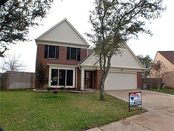 2nd image of 4016 Cedarwood Dr