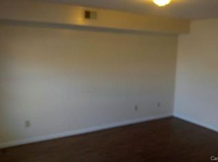 100 W 17th St APT 35, Newton, NC 28658