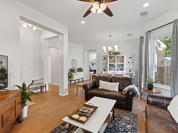 3rd image of 9243 Chester Park Drive