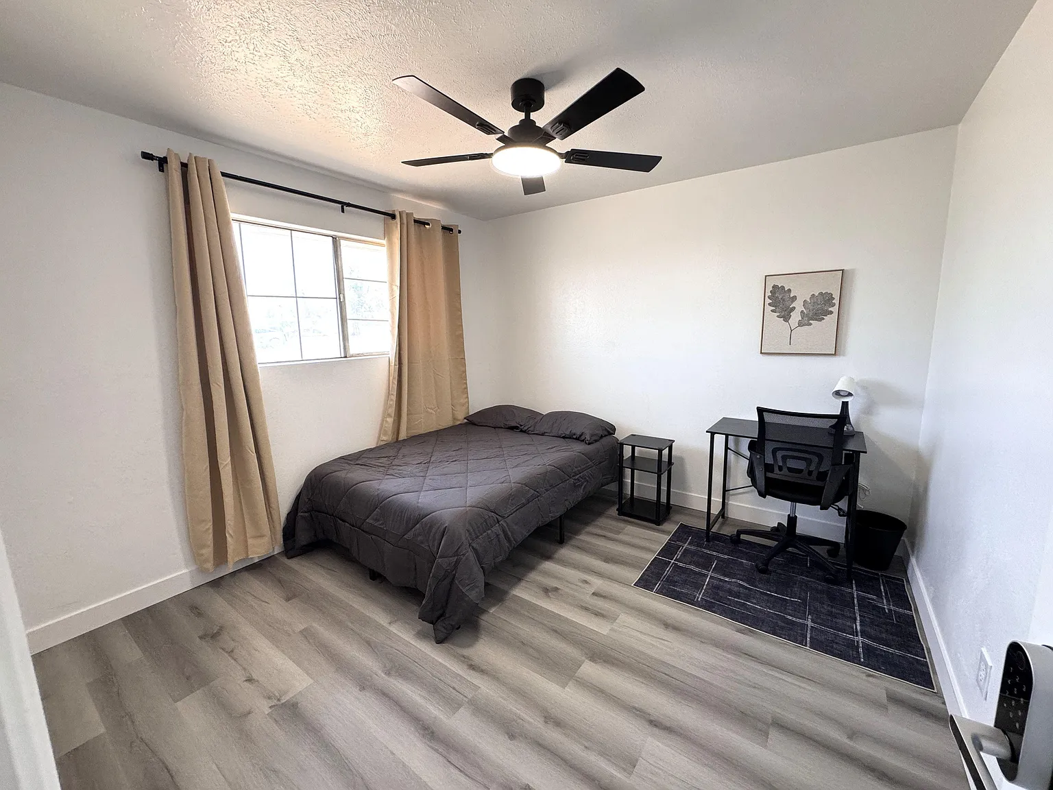 4 bed, 2.0 bath, 2110 sqft, $728 — Photo 1