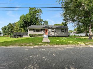 207 Pearl Ave, Mount Laurel, NJ 08054