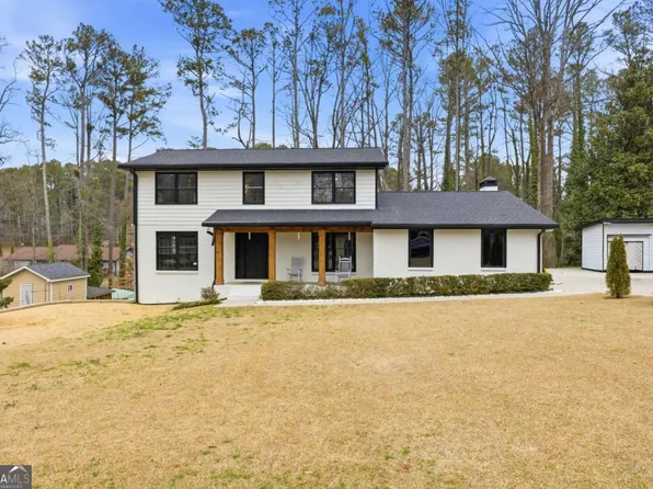552 Cesarea Pl NW, Lilburn, GA 30047