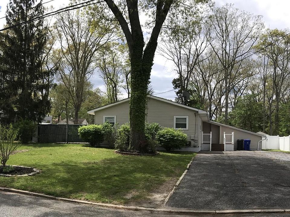 1st image of 540 W Earl Ct