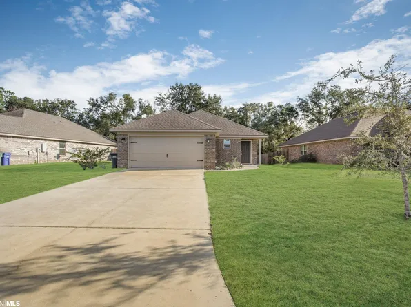 3836 Chesterfield Ln, Foley, AL 36535