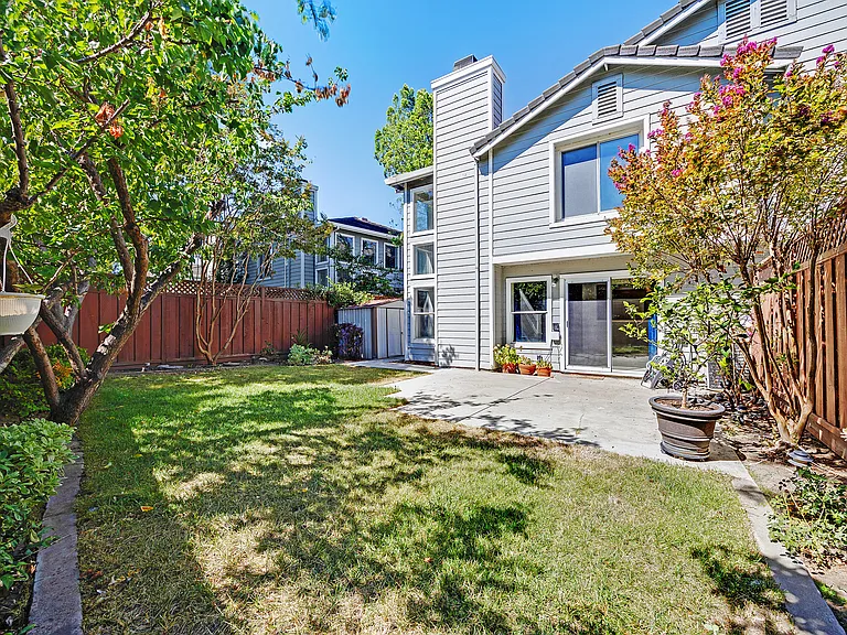 3218 W Las Positas Blvd — Photo 23