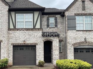 1961 Newark Ln, Thompsons Station, TN 37179