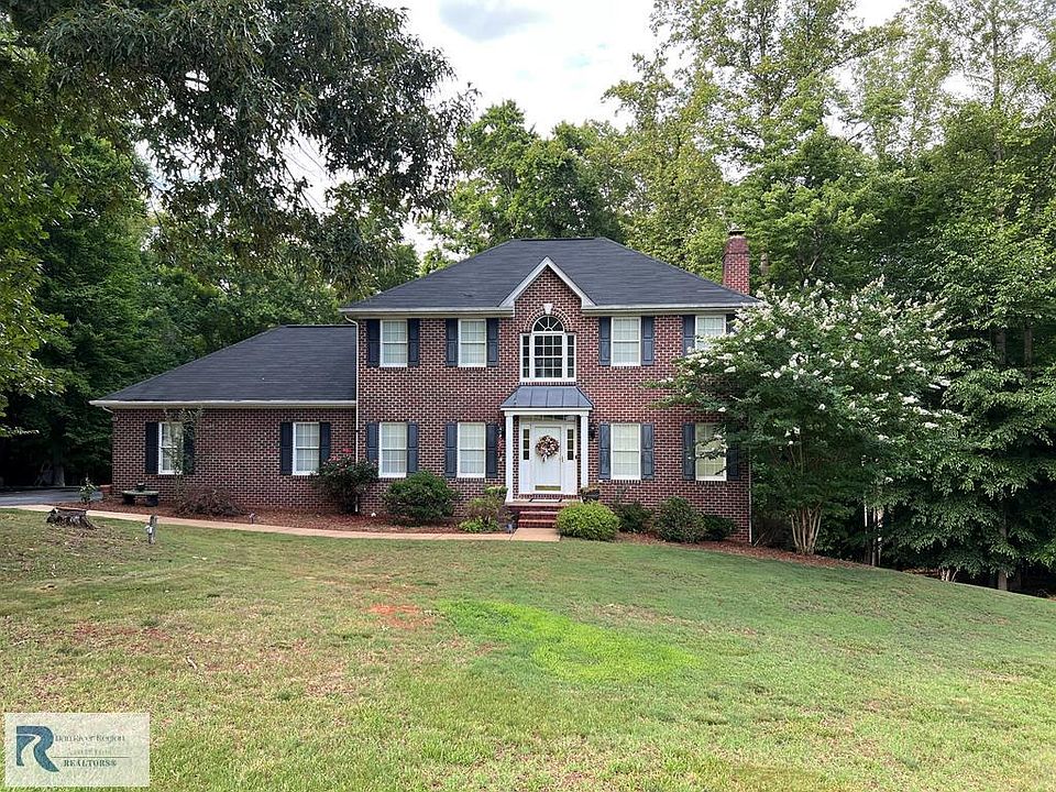 1st image of 841 Poplar Trce