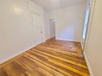 Rented by Cheskel Meisels, LREB