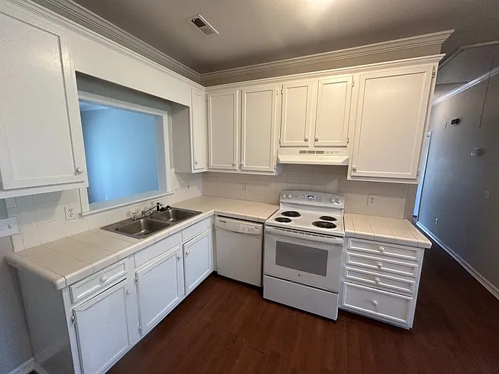 2428 Watson St #A — Photo 21