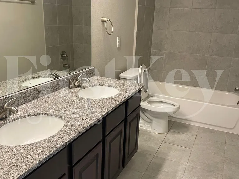 3219 Walden Breeze Ct — Photo 7