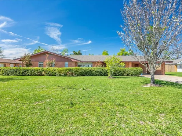 105 Marilyn Dr, Sulphur, LA 70663