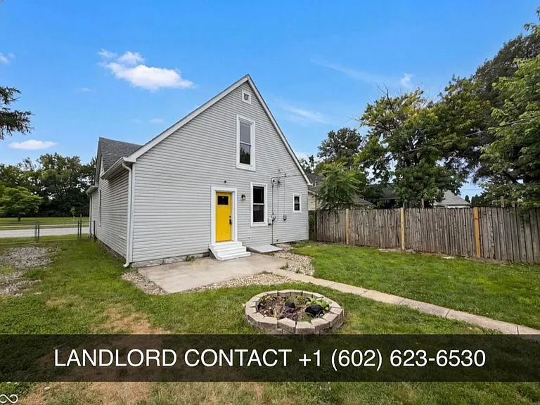 1641 Wade St — Photo 1