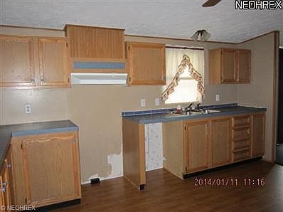 4th image of 872 Taylor Ave
