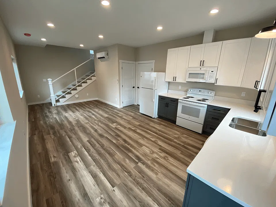 257 N 12th Ave #A