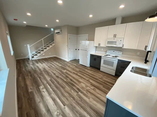 257 N 12th Ave Unit A, Cornelius, OR 97113