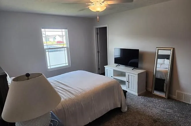 4352 Thomas St — Photo 6