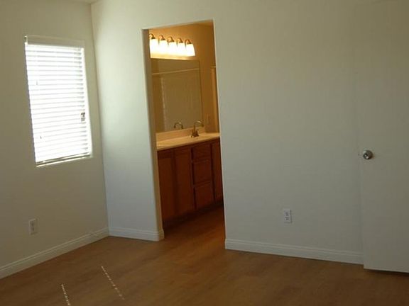 3rd image of 3362 Wrangell Mountain St