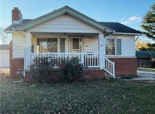 943 N 35th St, Decatur, IL 62521