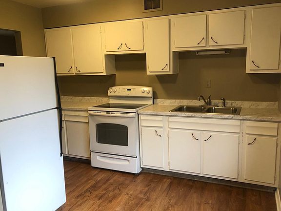 5th image of 2421 Lindsay Ave #3