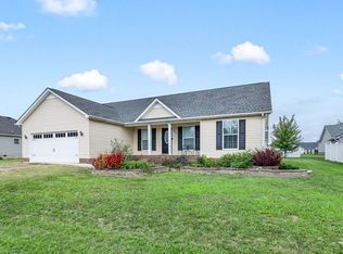 304 Spring Breeze Dr, Smithville, TN 37166