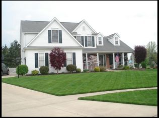 35 Kingston Dr, Aurora, OH 44202