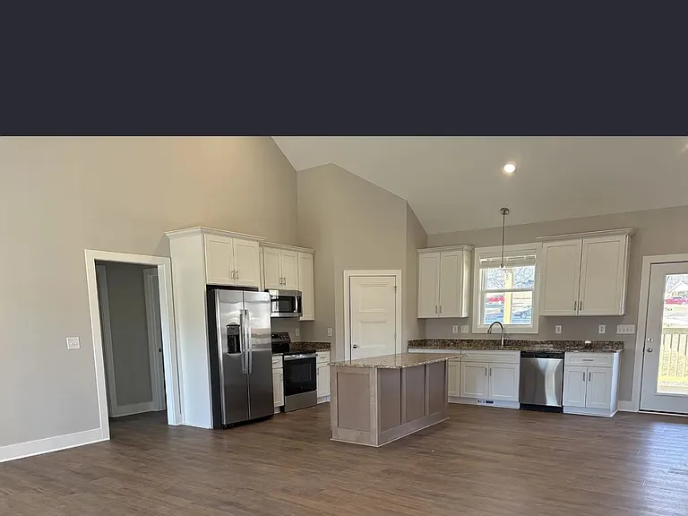2199 Fincher Dr — Photo 4