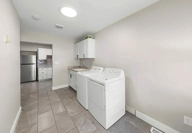 1789 Maryland Ave E — Photo 24