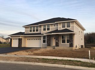 6694 Alverno Ln, Inver Grove Heights, MN 55077