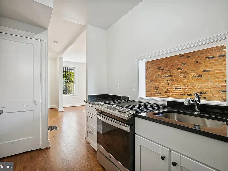 725 Harvard St NW #1 — Photo 5