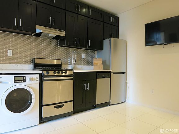 3rd image of 233 W 115th St APT 5B