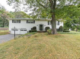 1233 Hempstead Rd, Niskayuna, NY 12309
