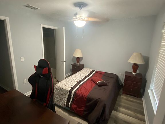 4th image of 3800 SW 20th Ave APT 312