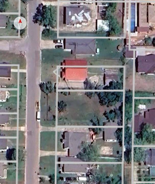2nd image of 1320 N Market Ave Lot 3