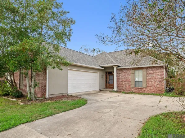 6683 Sandy Creek Ln, Zachary, LA 70791