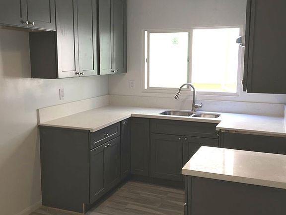 4th image of 5446 Sierra Vista Ave APT 21