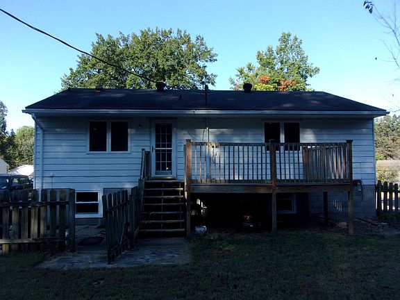 2nd image of 6121 Hickory Hill Ln
