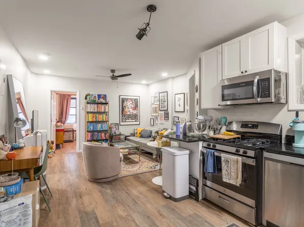 43 Underhill Avenue image 1 of 9