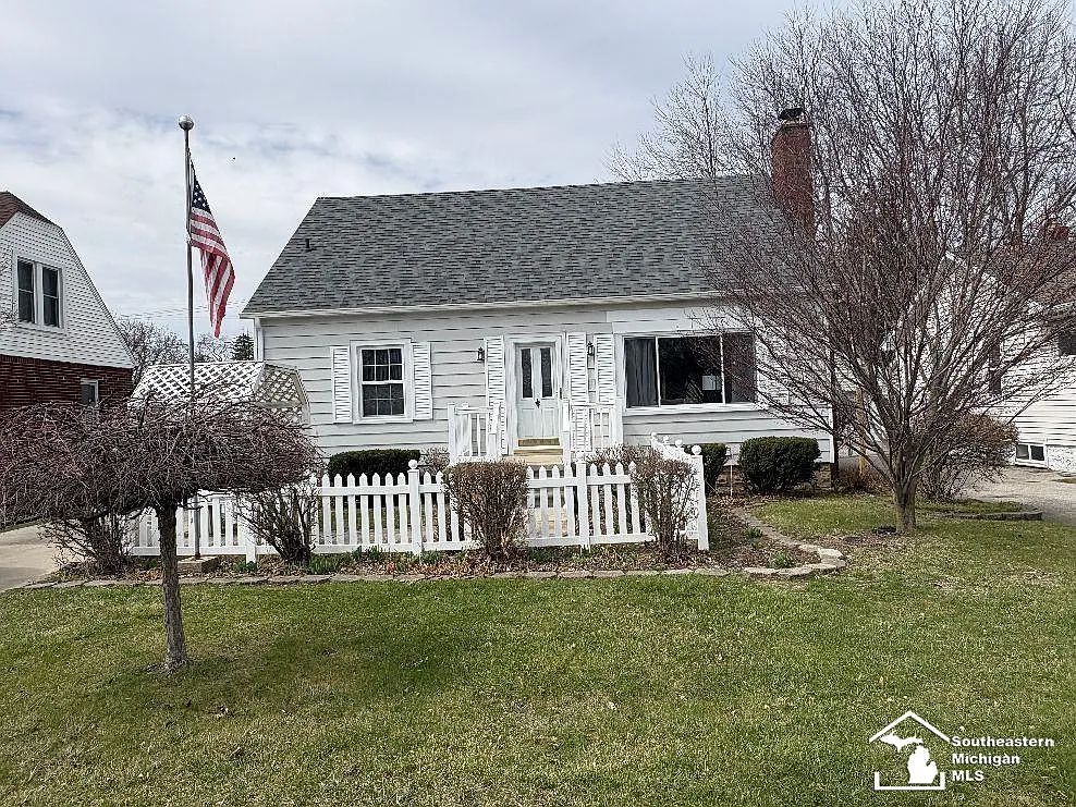 1953 Vivian Rd photo 1