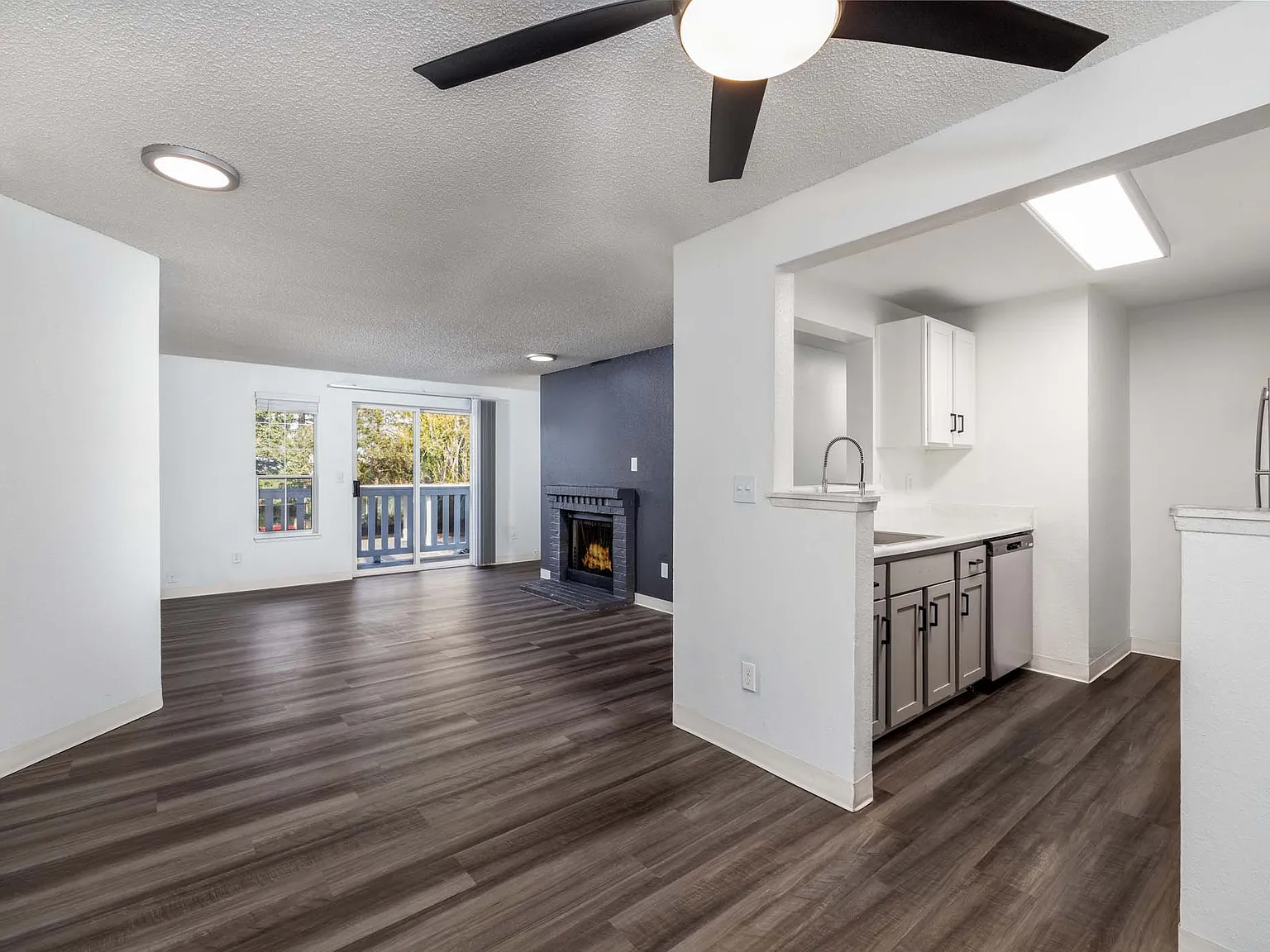 Garden Pointe — Photo 1