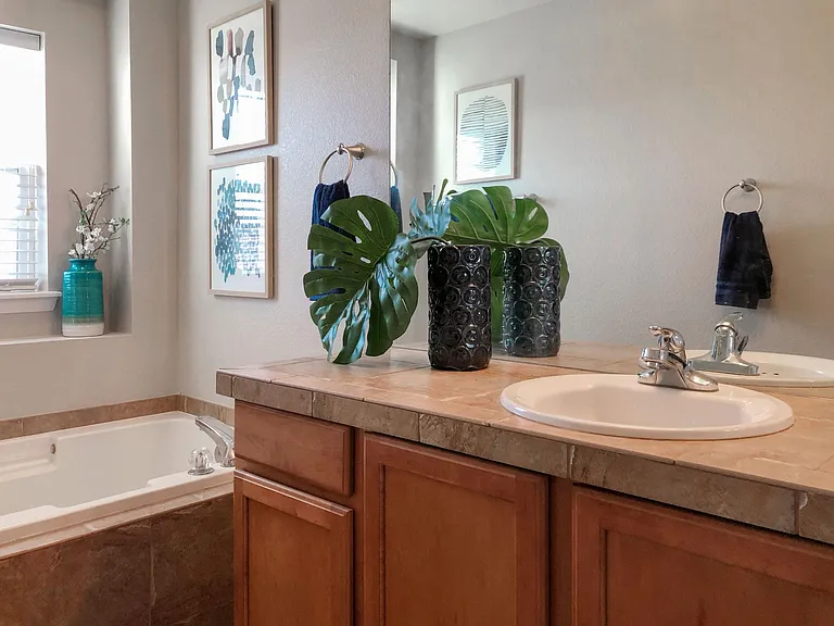 8933 E 29th Pl — Photo 12